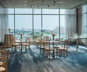 Photo 5 - Renaissance Baltimore Harborplace Hotel