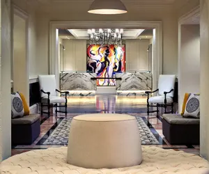 Photo 2 - Hotel Colonnade Coral Gables, Autograph Collection