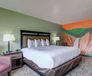 Photo 2 - The Ridgeline Hotel at Yellowstone, Ascend Hotel Collection