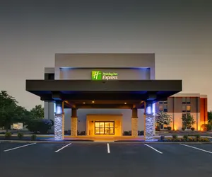 Photo 2 - Holiday Inn Express Voorhees - Mt. Laurel , an IHG Hotel