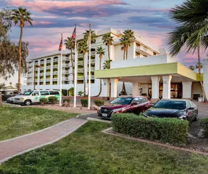 Photo 2 - Holiday Inn Phoenix-Mesa/Chandler by IHG