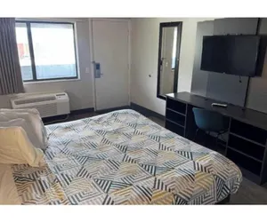 Photo 4 - Motel 6 Cedar Rapids, IA