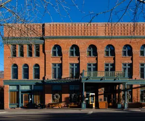 Photo 2 - Hotel Jerome, Auberge Resorts Collection