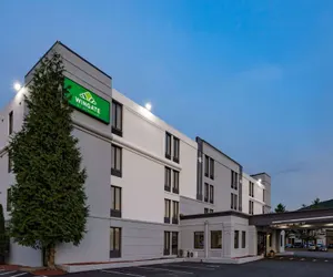 Photo 2 - Spark by Hilton Fishkill