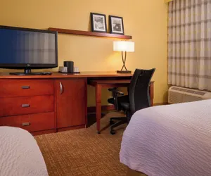 Photo 5 - Courtyard by Marriott Richmond West