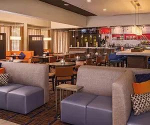 Photo 5 - Courtyard by Marriott Richmond West