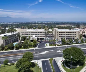 Photo 2 - DoubleTree by Hilton Los Angeles - Rosemead