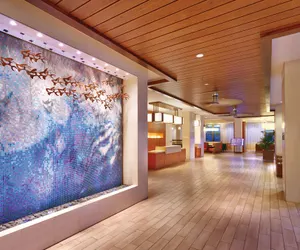 Photo 2 - Hyatt Place Waikiki Beach