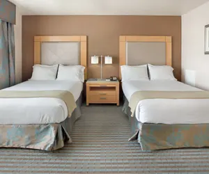 Photo 5 - Holiday Inn Express Monterey-Cannery Row, an IHG Hotel