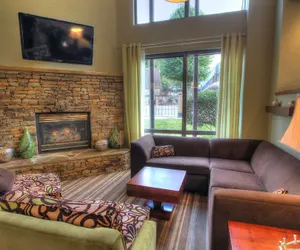 Photo 4 - Hampton Inn Gatlinburg