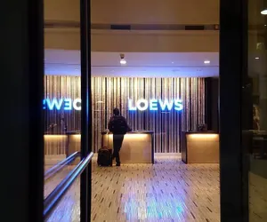 Photo 4 - Loews Nashville Hotel at Vanderbilt Plaza