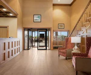 Photo 3 - Best Western Kendallville Inn