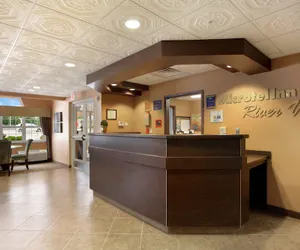 Photo 4 - Microtel Inn & Suites by Wyndham Quincy Downtown/River Area
