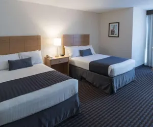 Photo 4 - Midtown Hotel