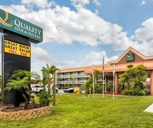 Photo 2 - Quality Inn & Suites Tarpon Springs South