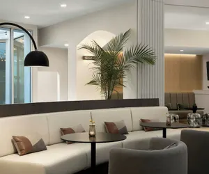 Photo 5 - AC Hotel by Marriott Lake Oswego
