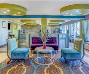 Photo 3 - Oakland Airport Arena Hotel