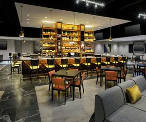 Photo 2 - Buffalo Marriott Niagara