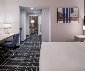 Photo 2 - DoubleTree Suites by Hilton Hotel Salt Lake City