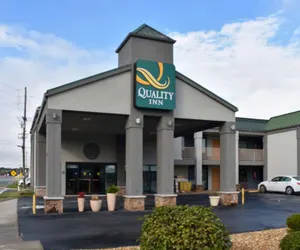 Photo 2 - Quality Inn Calhoun North I-75