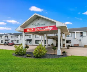 Photo 2 - Econo Lodge Duluth near Miller Hill Mall