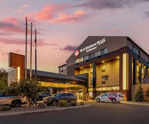 Photo 2 - Best Western Plus InnTowner Madison