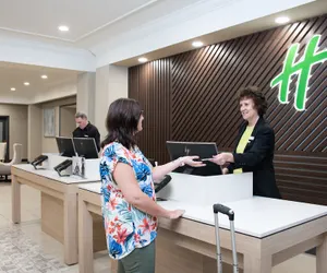 Photo 3 - Holiday Inn & Suites Pittsfield-Berkshires by IHG