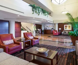 Photo 3 - DoubleTree Suites by Hilton Hotel Cincinnati - Blue Ash