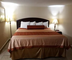 Photo 4 - Rodeway Inn