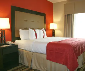 Photo 3 - Holiday Inn Blytheville, an IHG Hotel