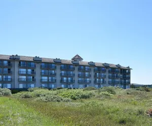 Photo 2 - Lighthouse Suites Inn