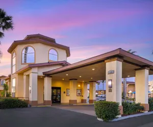 Photo 2 - Best Western Oxnard Inn