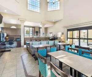 Photo 3 - Best Western Oxnard Inn