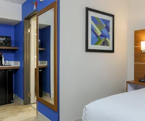Photo 5 - Holiday Inn Express Milwaukee-West Medical Center by IHG