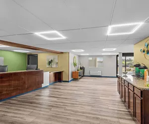 Photo 4 - Quality Inn - Denton