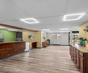 Photo 5 - Quality Inn - Denton