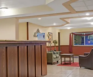 Photo 3 - Super 8 by Wyndham Monticello