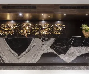 Photo 4 - Empire Hotel