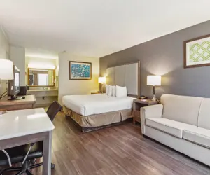Photo 5 - Ramada by Wyndham Houma