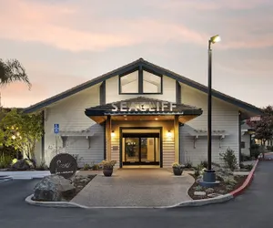 Photo 2 - Seacliff Inn Aptos, Tapestry Collection by Hilton
