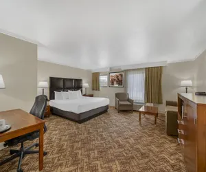 Photo 5 - Best Western Plus Northwoods Inn