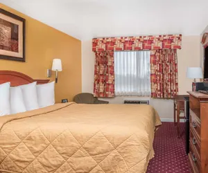 Photo 5 - Travelodge by Wyndham Klamath Falls