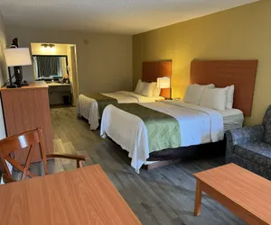 Photo 5 - Quality Inn near Manatee Springs State Park