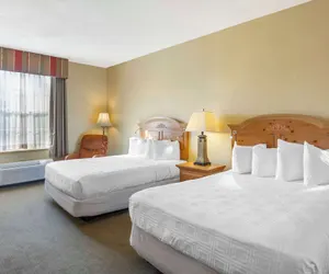 Photo 5 - Best Western Plus Revere Inn & Suites