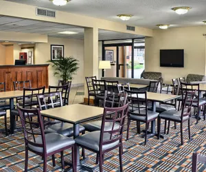 Photo 4 - Quality Inn Fredericksburg, Central Park Area