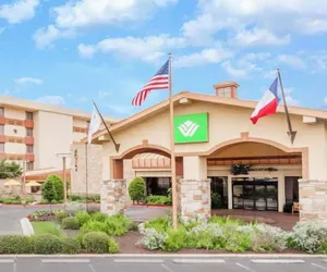 Photo 2 - Wyndham Garden Hotel Austin