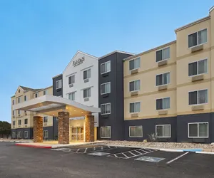 Photo 2 - Fairfield Inn & Suites by Marriott San Antonio Market Square