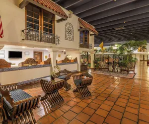 Photo 4 - Ramada Hotel & Conference Center by Wyndham Las Cruces