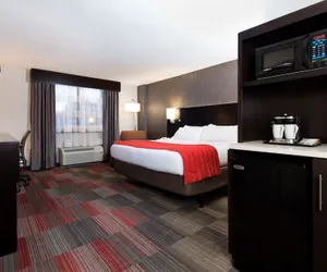 Photo 5 - Holiday Inn Milwaukee Riverfront by IHG