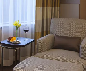 Photo 2 - The Plaza Hotel Columbus at Capitol Square